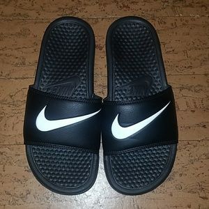 Nike slides